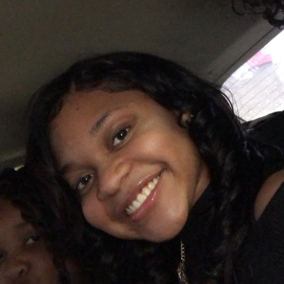 Meet your Posher, Cierra - Picture 1 of 1